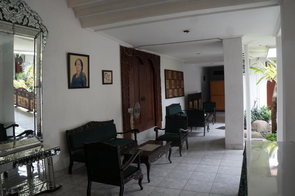Hotel Kirana Джок'якарта Екстер'єр фото