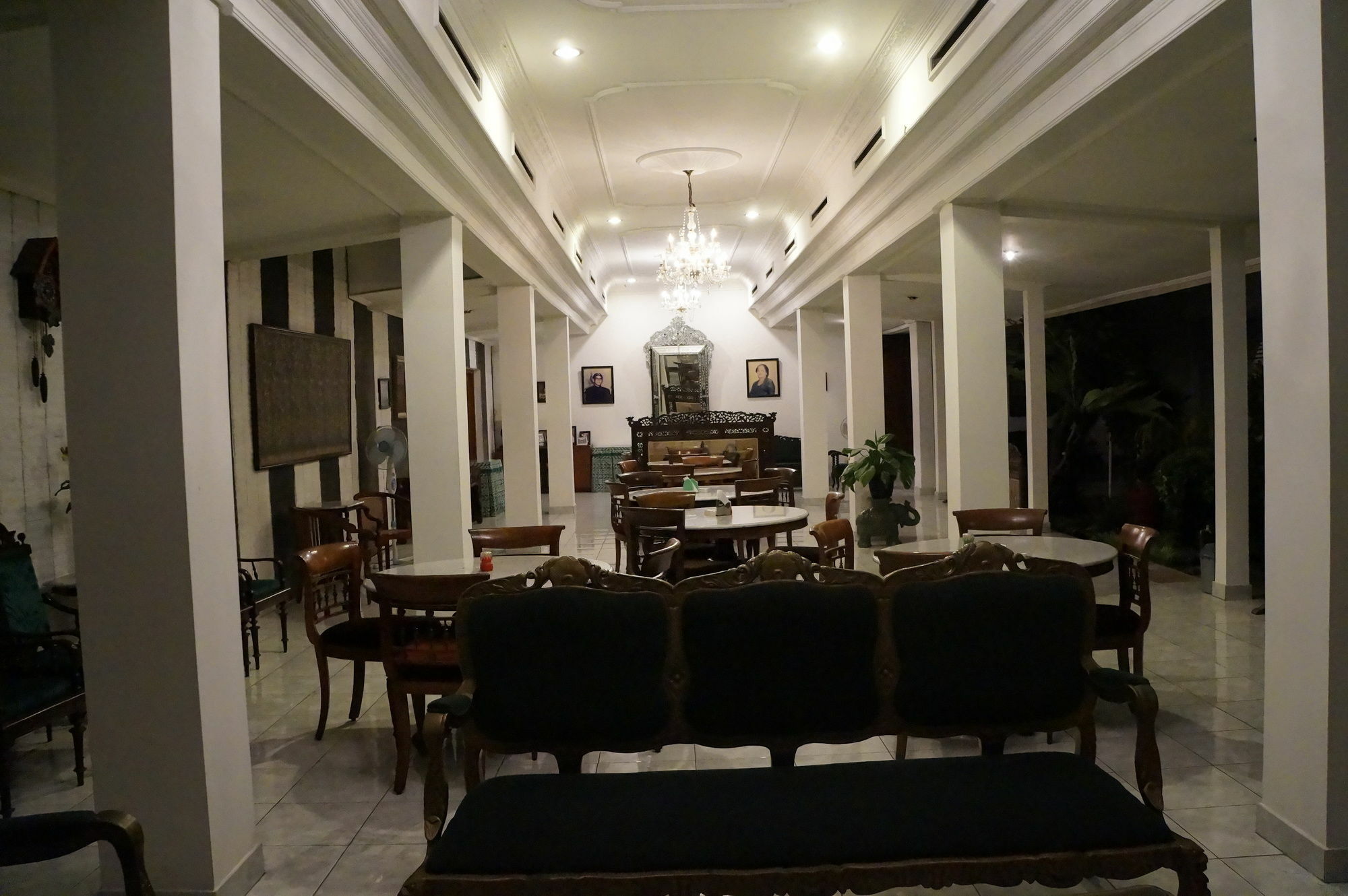Hotel Kirana Джок'якарта Екстер'єр фото
